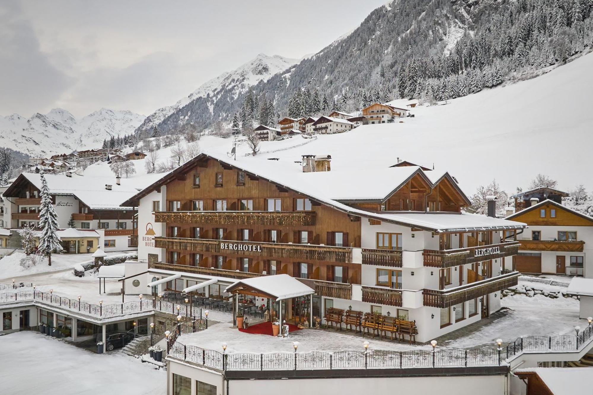 Berghotel Racines Dış mekan fotoğraf
