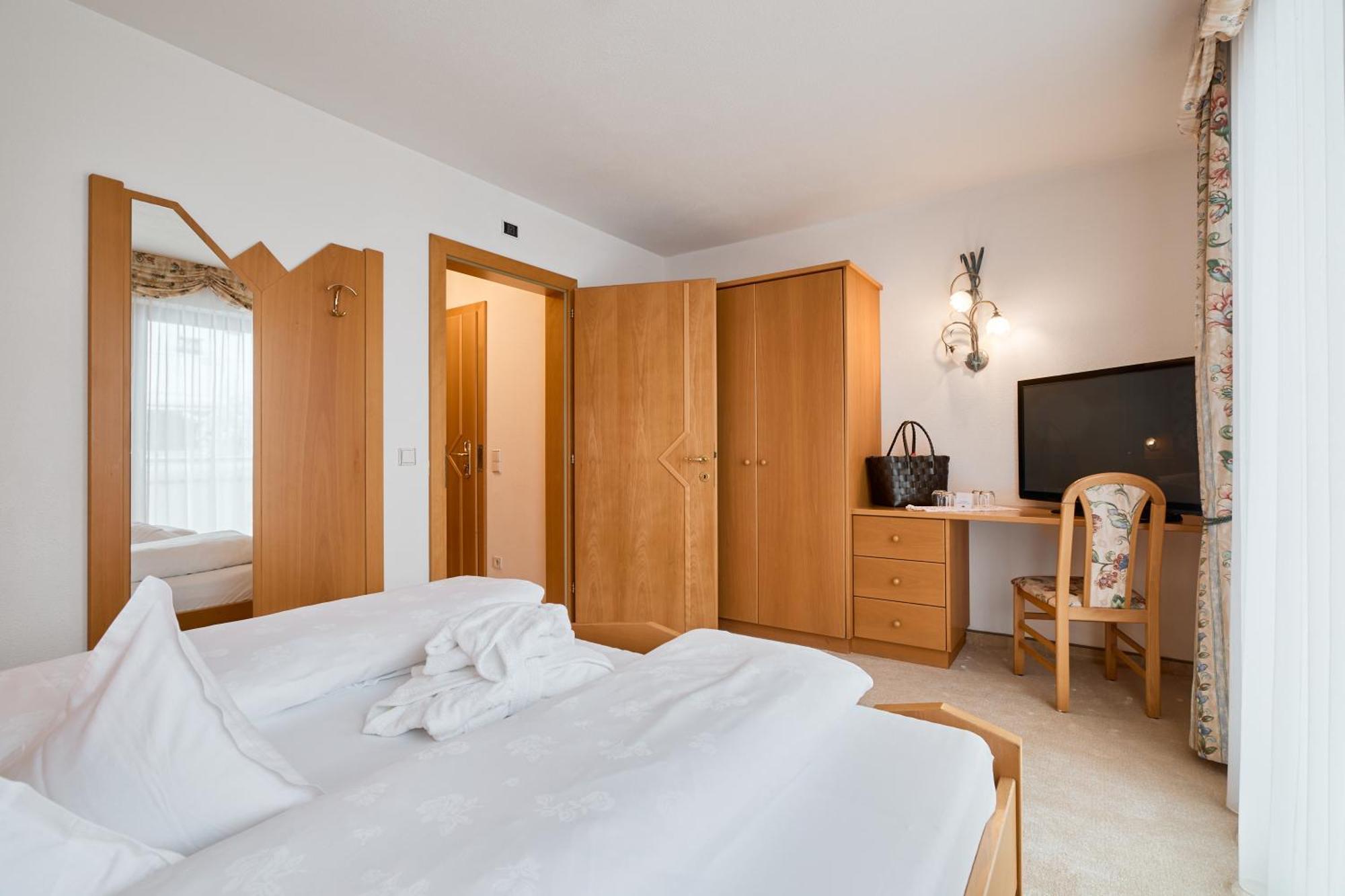 Berghotel Racines Dış mekan fotoğraf