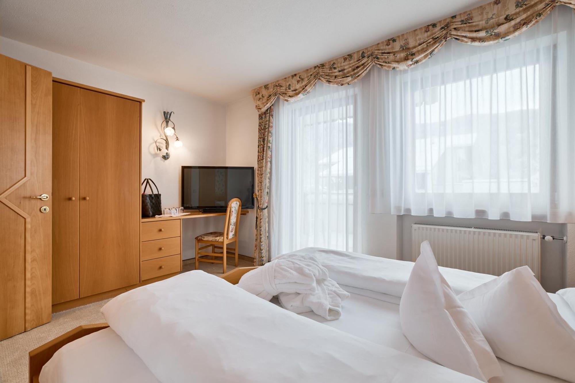Berghotel Racines Dış mekan fotoğraf